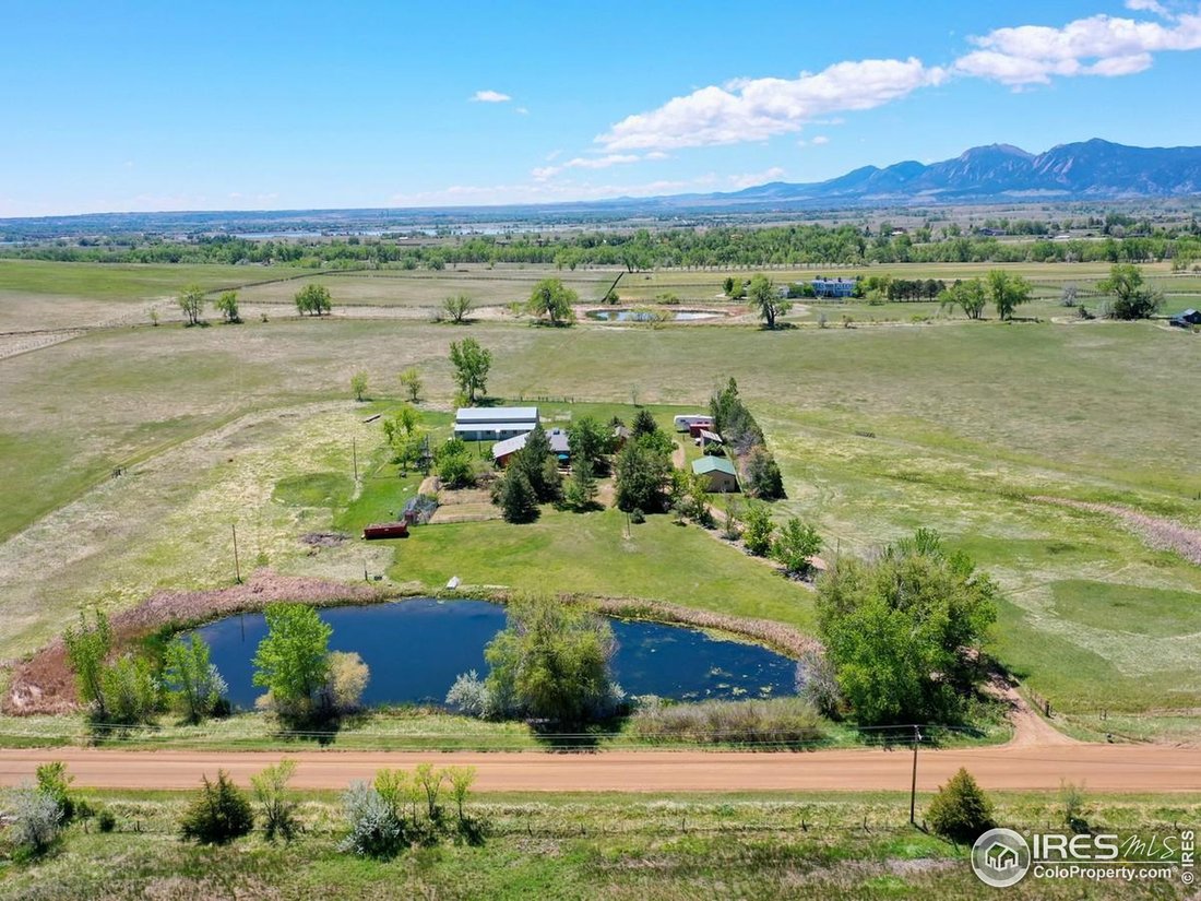 Longmont, Colorado, United States 1 - 18174050