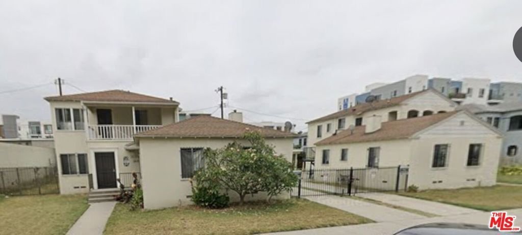 Los Angeles, California, United States 1 - 18172142