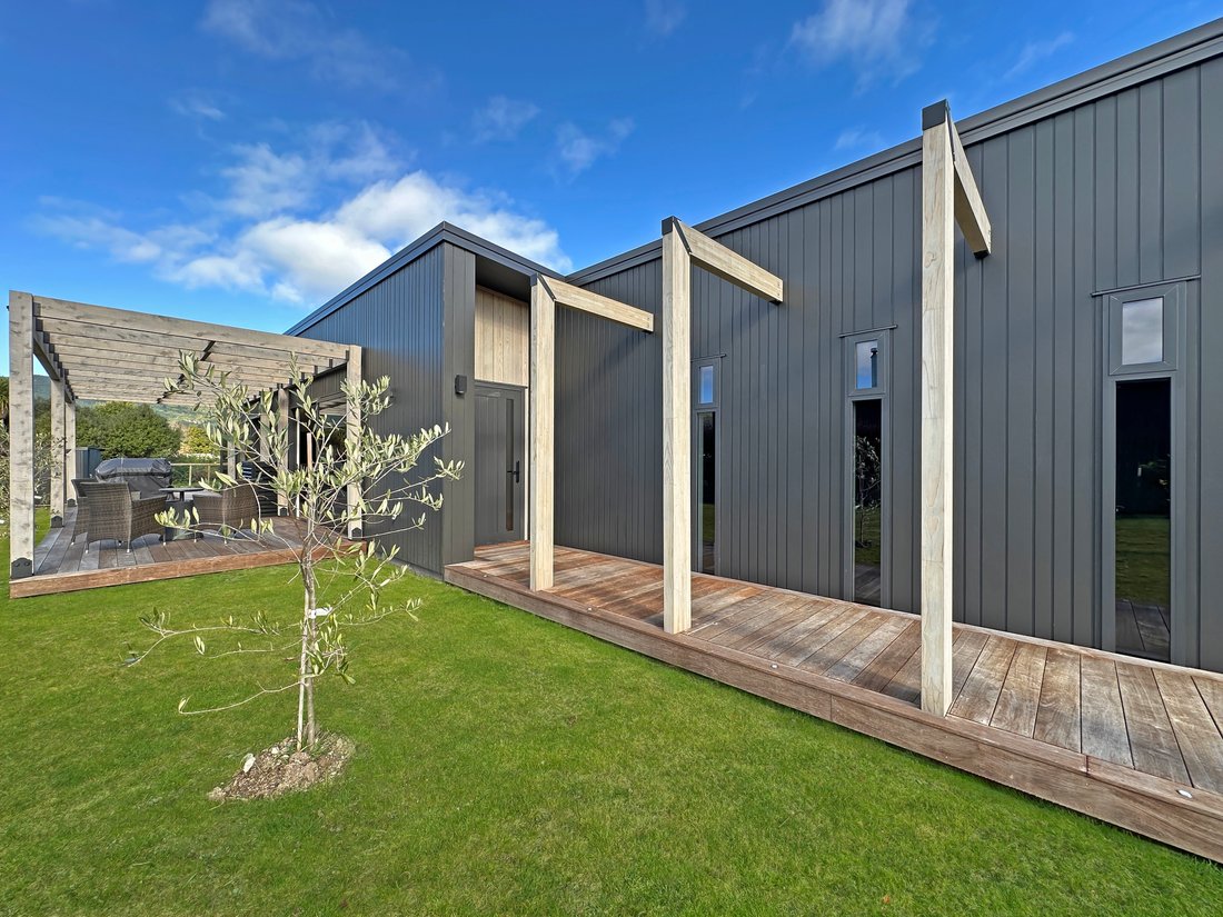 Kinloch, Waikato, New Zealand 1 - 18172234