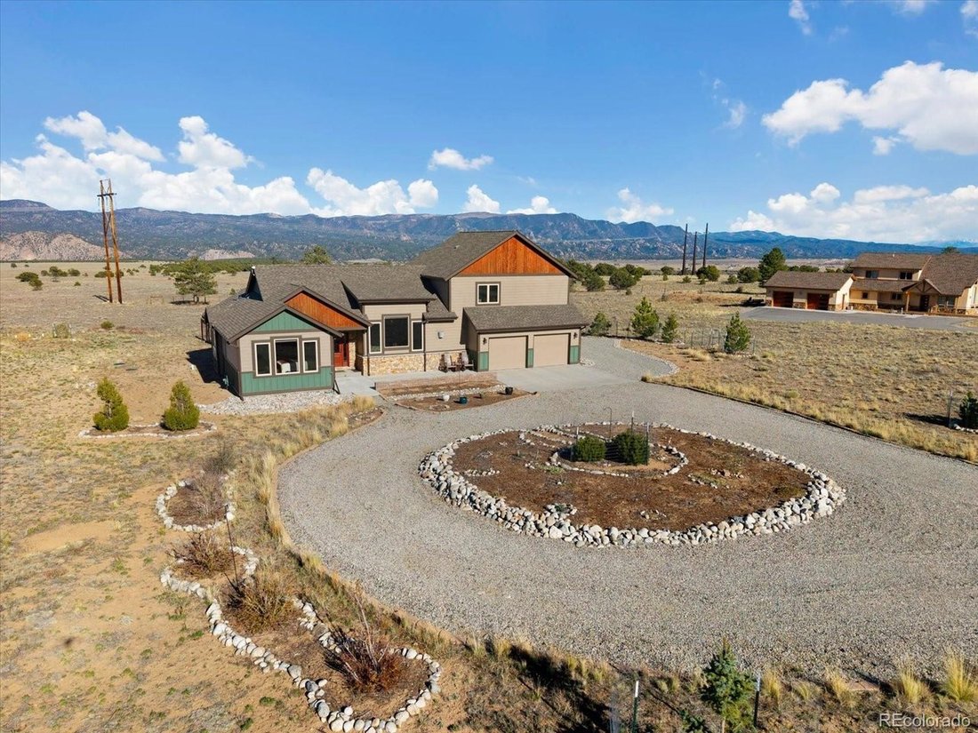 House in Buena Vista, Colorado, United States 1 - 18172497