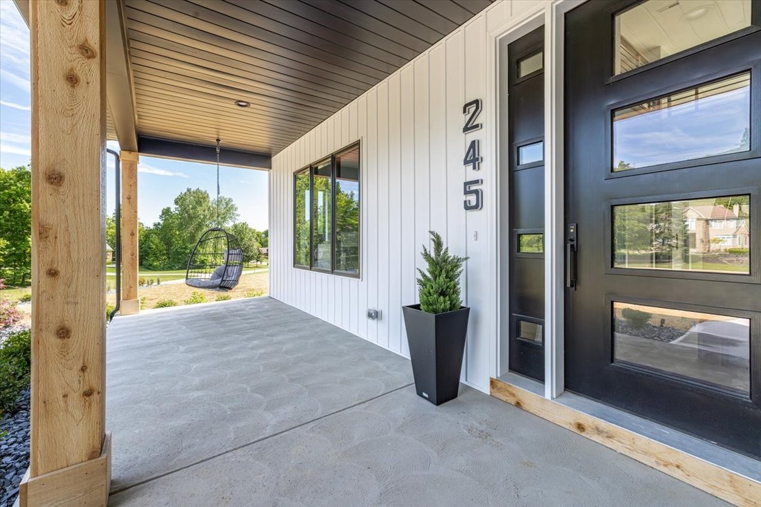 House in Hinckley, Ohio, United States 3 - 18175144