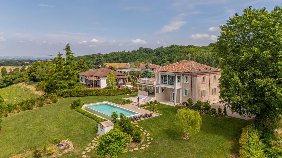 Villa in Carezzano Superiore, Piedmont, Italy 4 - 18174918