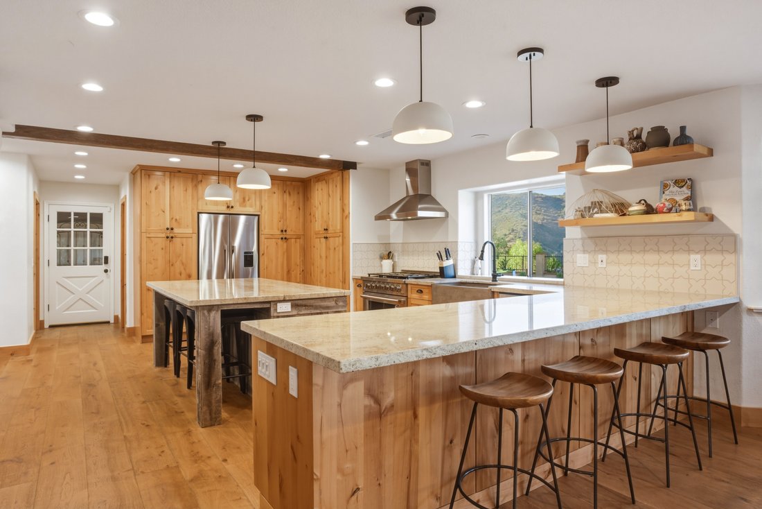 Temecula, California, United States 2 - 18174960