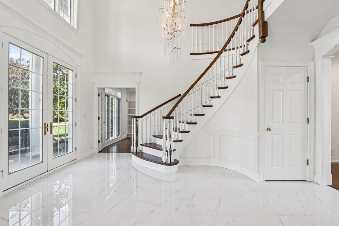 House in Crystal Lake, Illinois, United States 5 - 18175074
