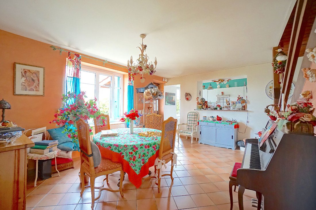 Villa in La Tour-de-Salvagny, Auvergne-Rhône-Alpes, France 4 - 18175177