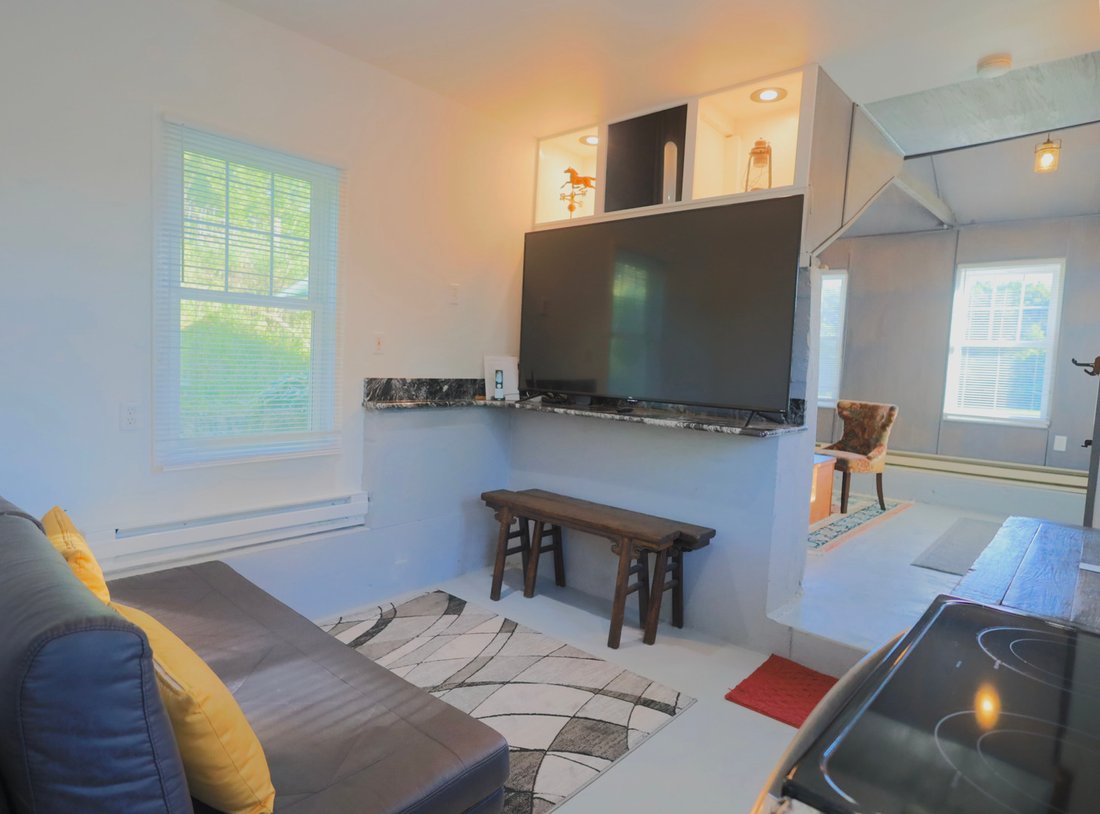 House in Elizabeth, Illinois, United States 4 - 18175098
