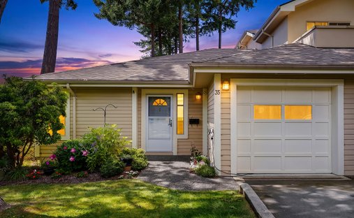 House in Esquimalt, British Columbia, Canada 1