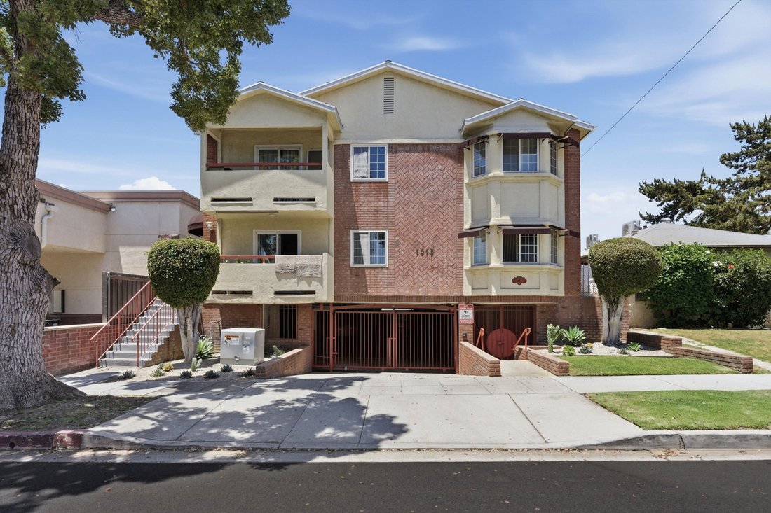 Condo in Burbank, California, United States 2 - 18175161