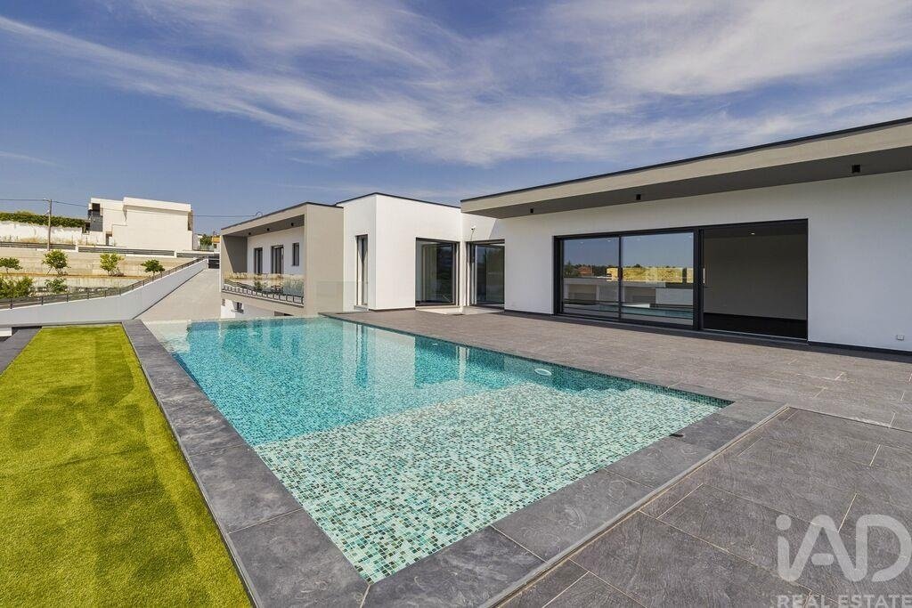 Townhouse in Fernao Ferro, Setubal, Portugal 3 - 18175350