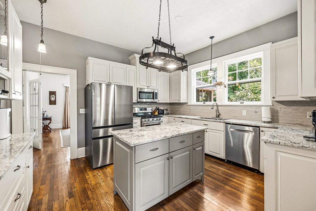 House in Hendersonville, North Carolina, United States 3 - 18174896