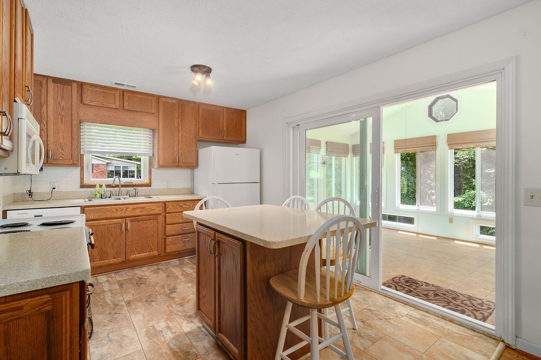 House in Hendersonville, North Carolina, United States 2 - 18174898