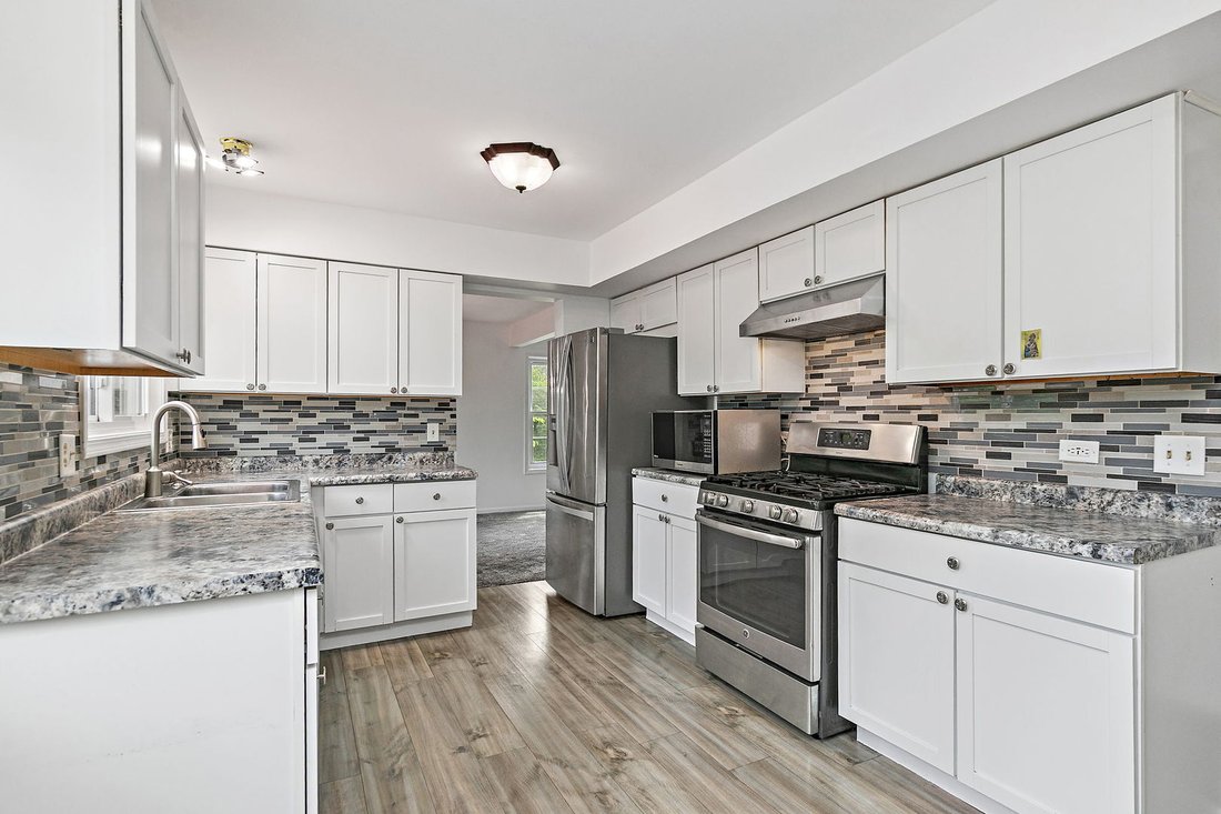House in Streamwood, Illinois, United States 5 - 18175082