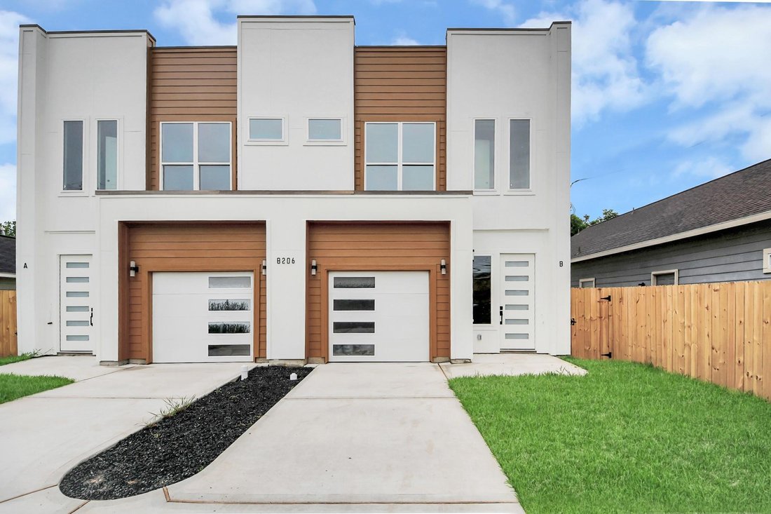 Houston, Texas, United States 3 - 18175261