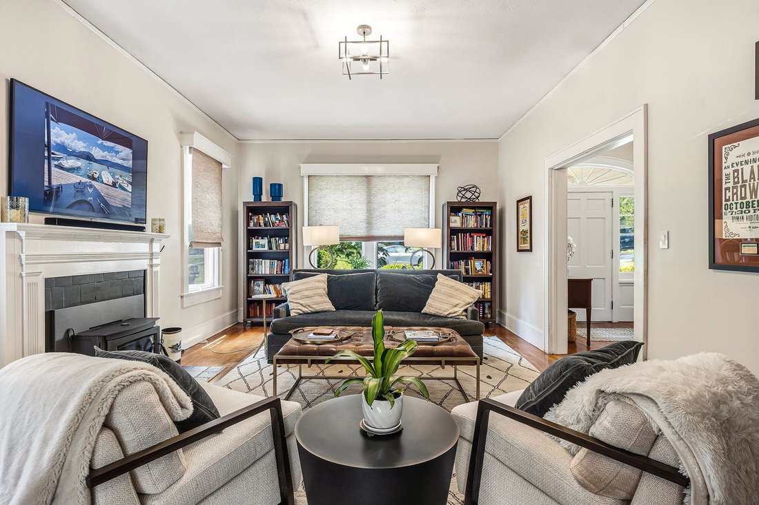 House in Hendersonville, North Carolina, United States 2 - 18174896