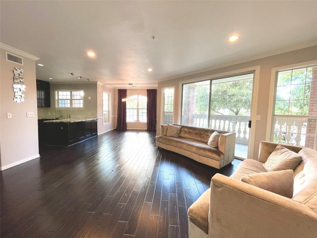 Condo in Houston, Texas, United States 4 - 18175289