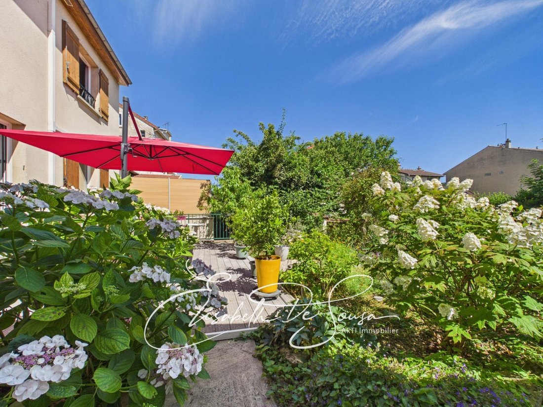 House in Vitry-sur-Seine, Ile-de-France, France 3 - 17943252