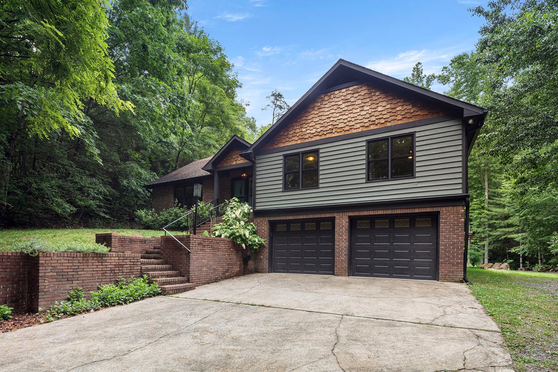 House in Laurel Park, North Carolina, United States 5 - 18174904