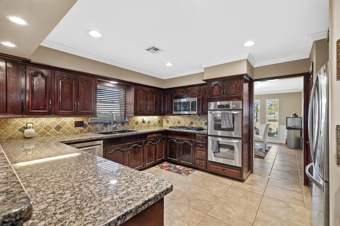 House in Rosharon, Texas, United States 4 - 18175250