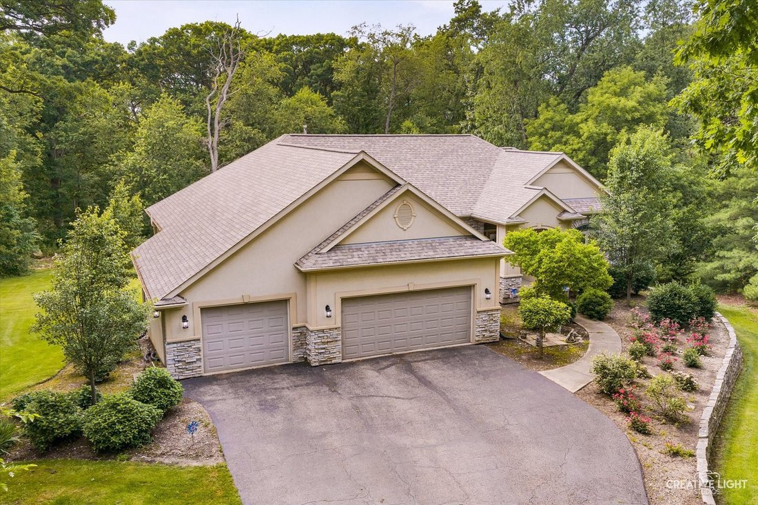 House in Fox Lake, Illinois, United States 5 - 18057280