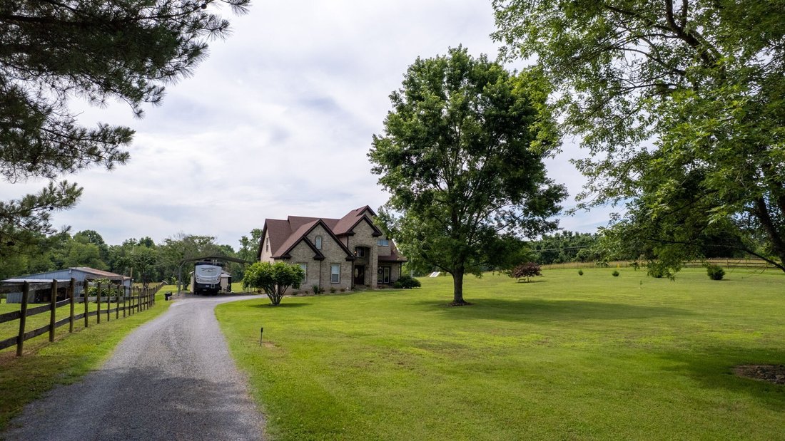 House in Bethpage, Tennessee, United States 2 - 18175003