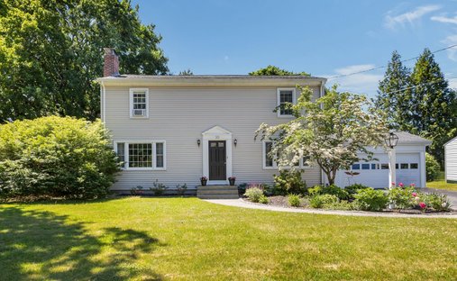 House in Cumberland, Rhode Island, United States 1