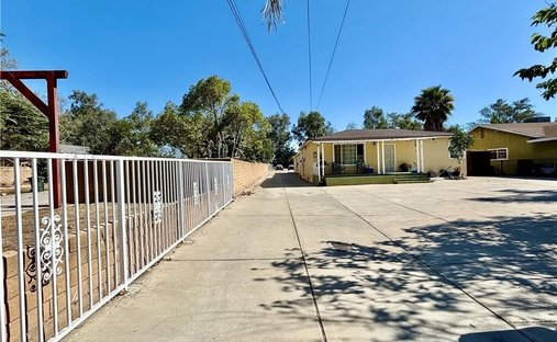 Haus in Fontana, Kalifornien, Vereinigte Staaten 1
