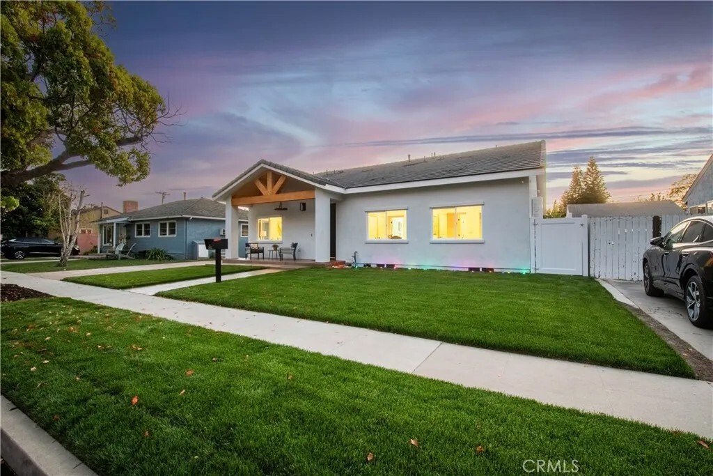 House in Signal Hill, California, United States 5 - 18175430