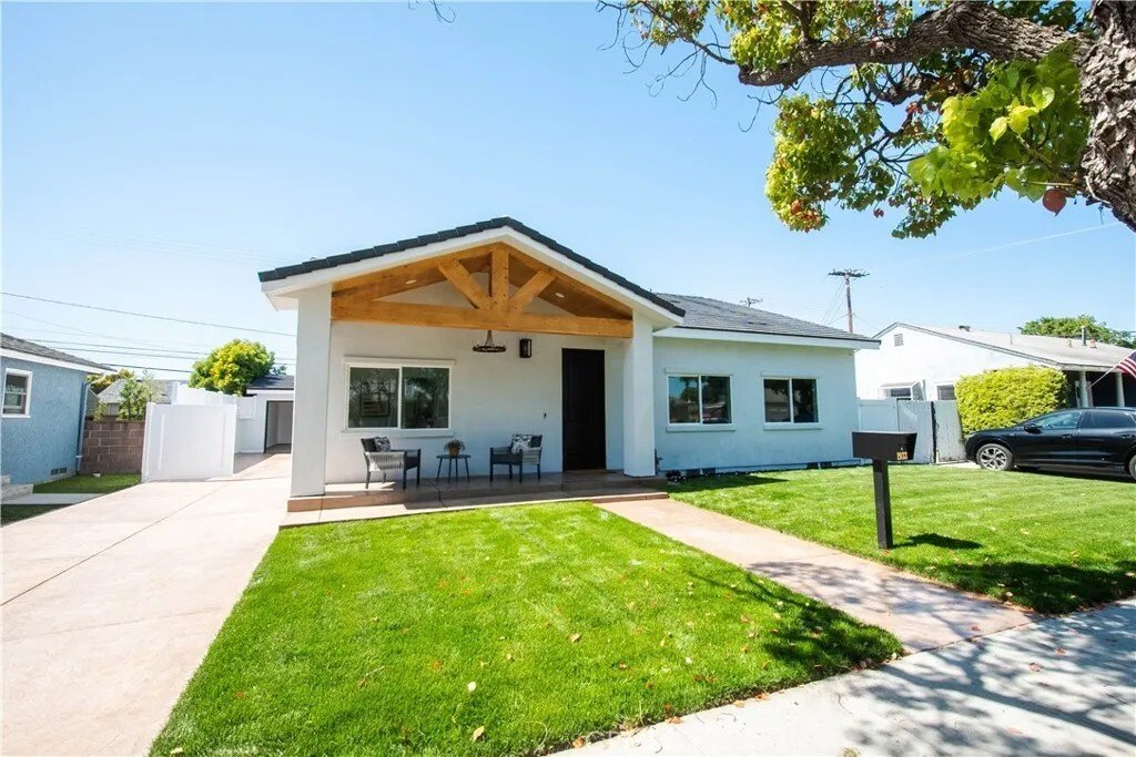 House in Signal Hill, California, United States 2 - 18175430