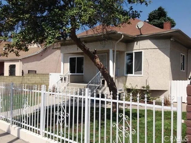 Los Angeles, California, United States 1 - 17607850
