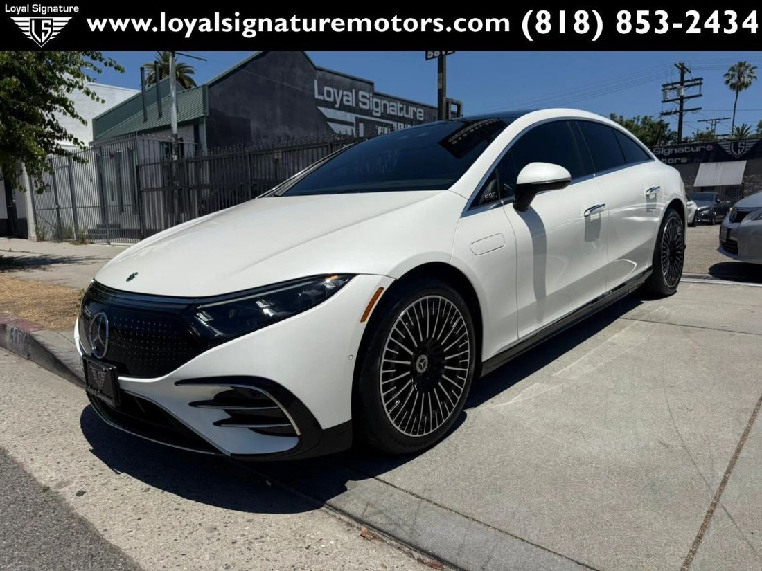 Sedan in Van Nuys, CA, United States 3 - 18175404
