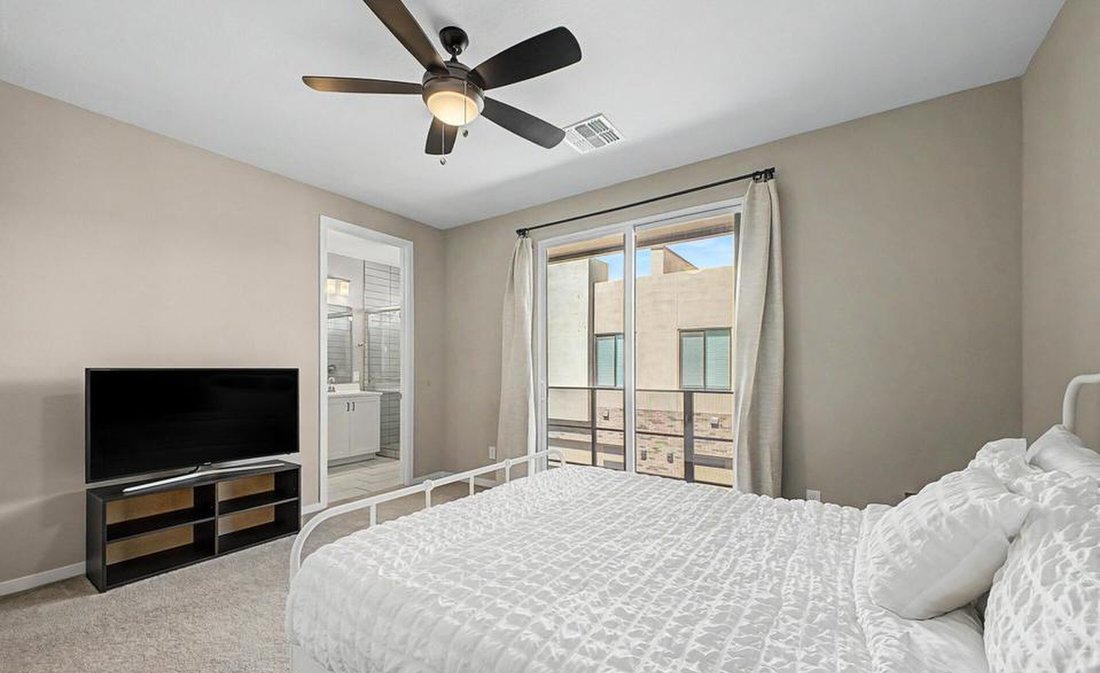 Tempe, Arizona, United States 5 - 18175316