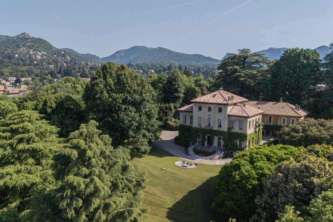 Villa in Zentrum, Varese, Lombardei 1 - 18175843