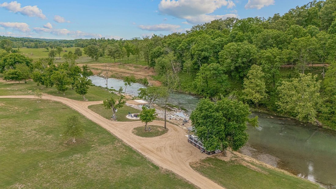 House in Mammoth Spring, Arkansas, United States 5 - 18176063