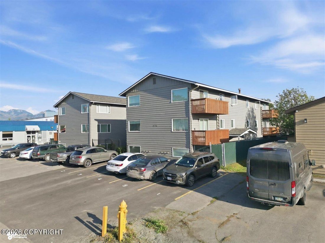 Anchorage, Alaska, United States 1 - 18175804