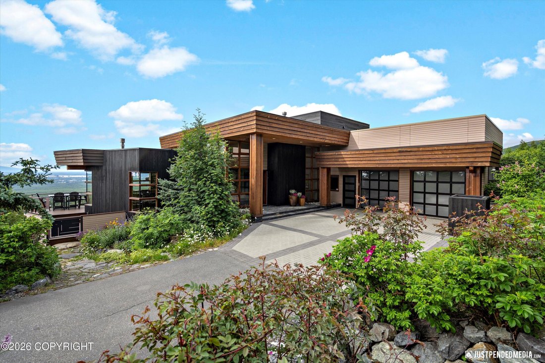 House in Anchorage, Alaska, United States 3 - 18175473