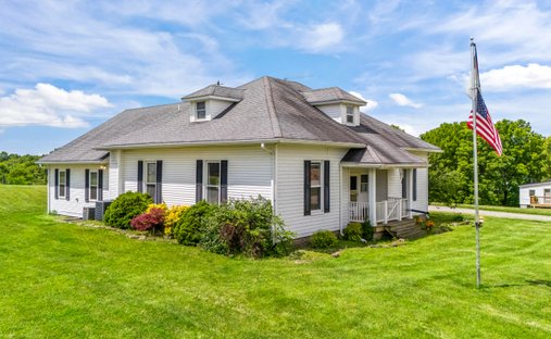 House in Flemingsburg, Kentucky, United States 1