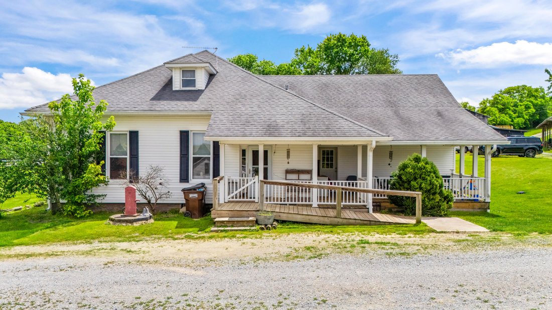 House in Flemingsburg, Kentucky, United States 4 - 18176817