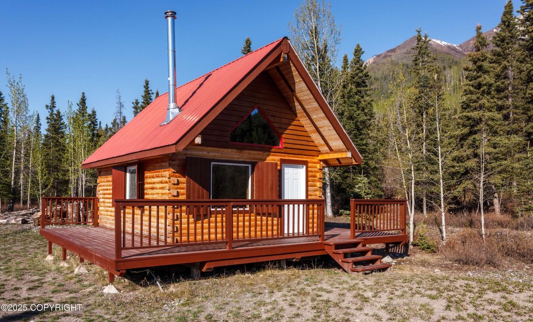 House in McCarthy, Alaska, United States 2 - 18177064