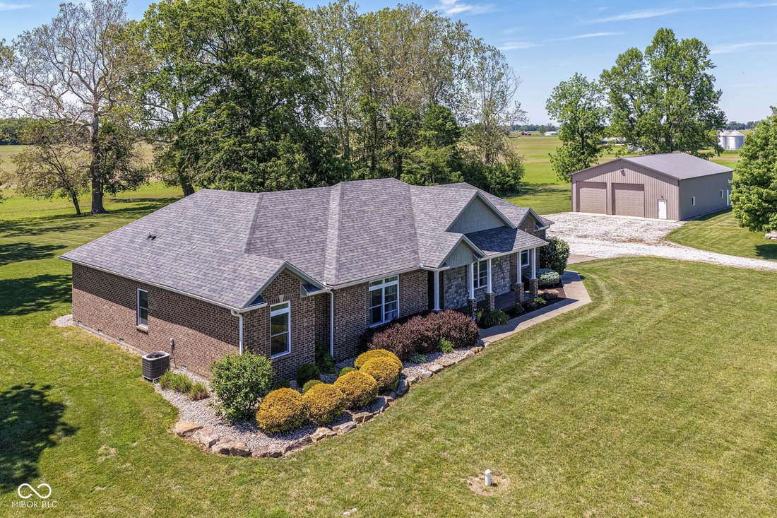 House in Elwood, Indiana, United States 1 - 18177959