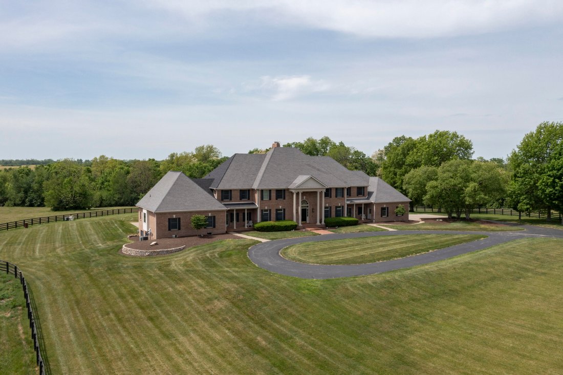 House in Winchester, Kentucky, United States 1 - 18176792