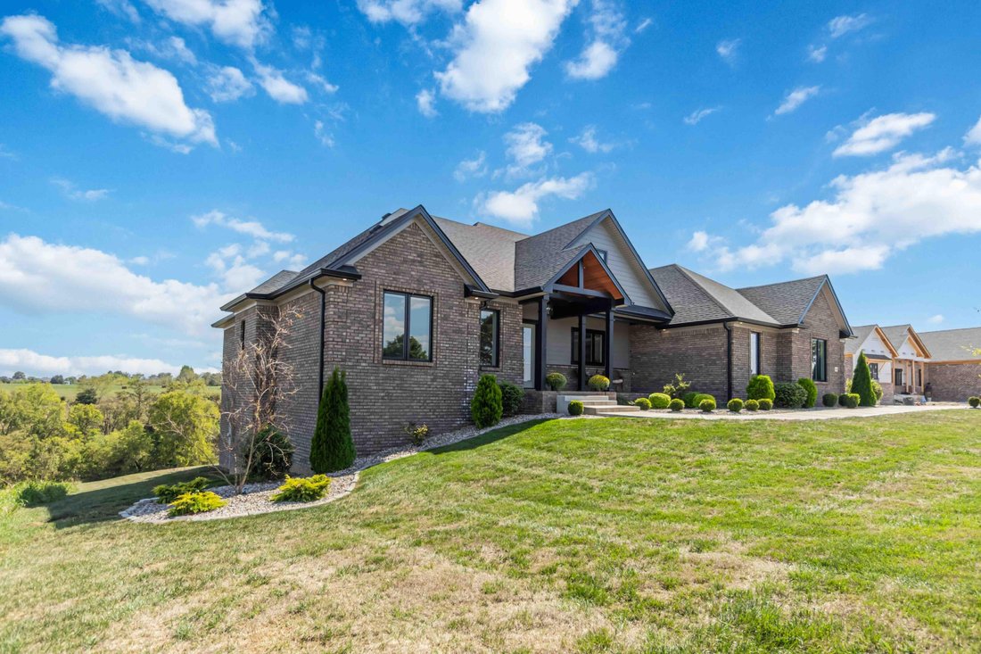 House in Richmond, Kentucky, United States 3 - 18176980