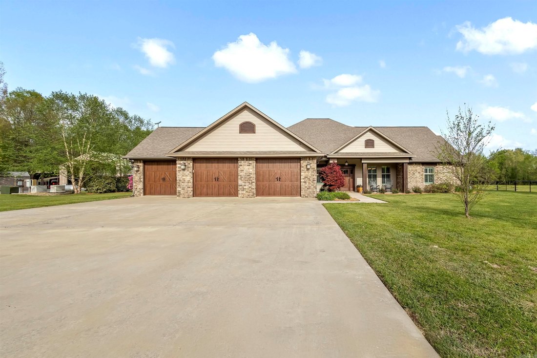 House in De Queen, Arkansas, United States 1 - 18176246