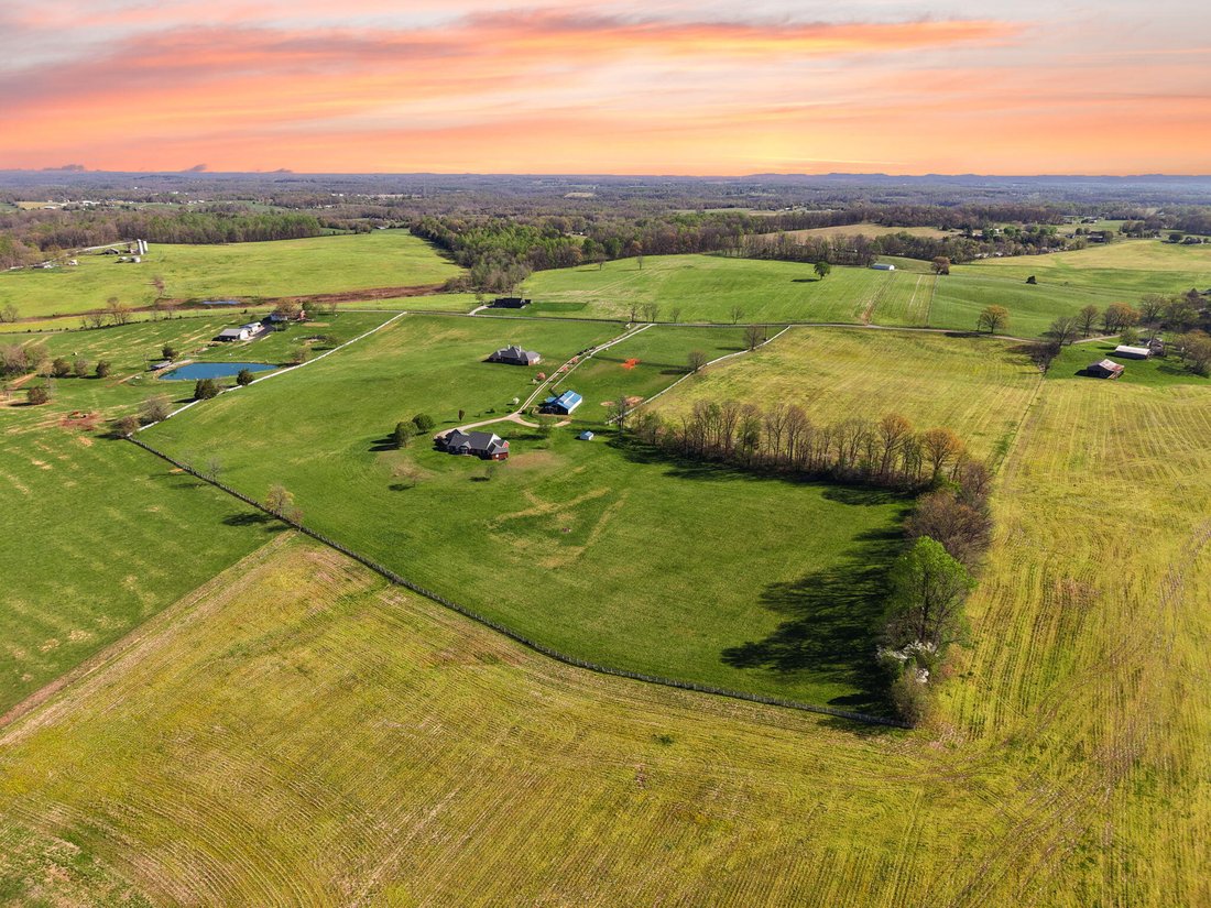 House in Eubank, Kentucky, United States 5 - 18176835