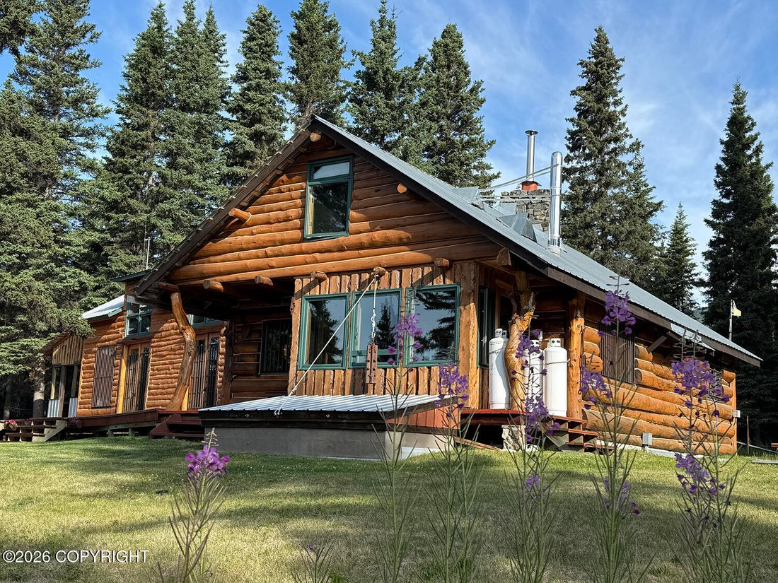House in McCarthy, Alaska, United States 2 - 18175600
