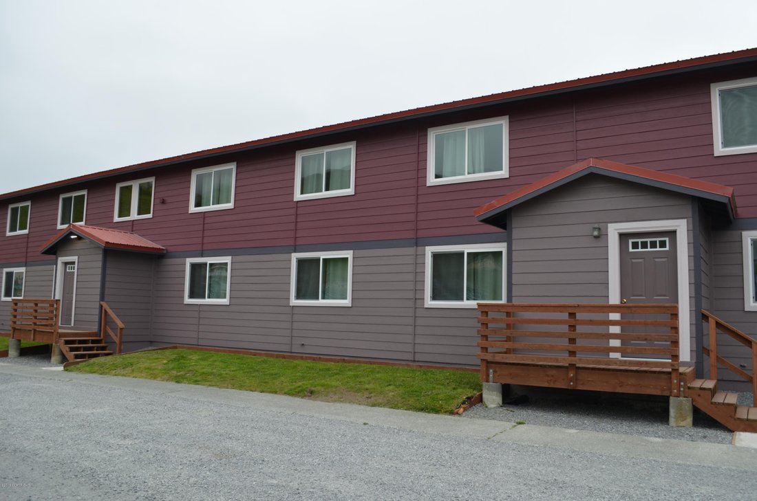 Unalaska, Alaska, United States 5 - 18175558