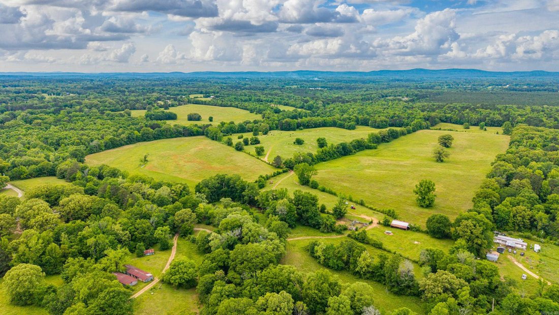 Farm Ranch in Bismarck, Arkansas, United States 2 - 18176427