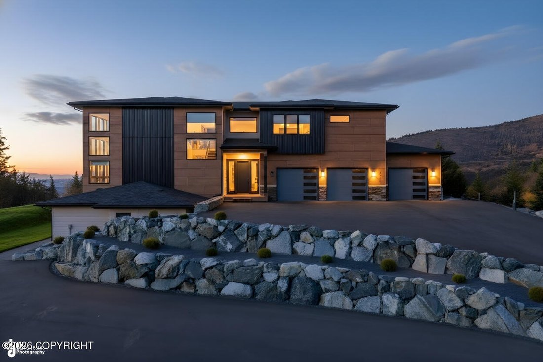 House in Anchorage, Alaska, United States 2 - 18175629