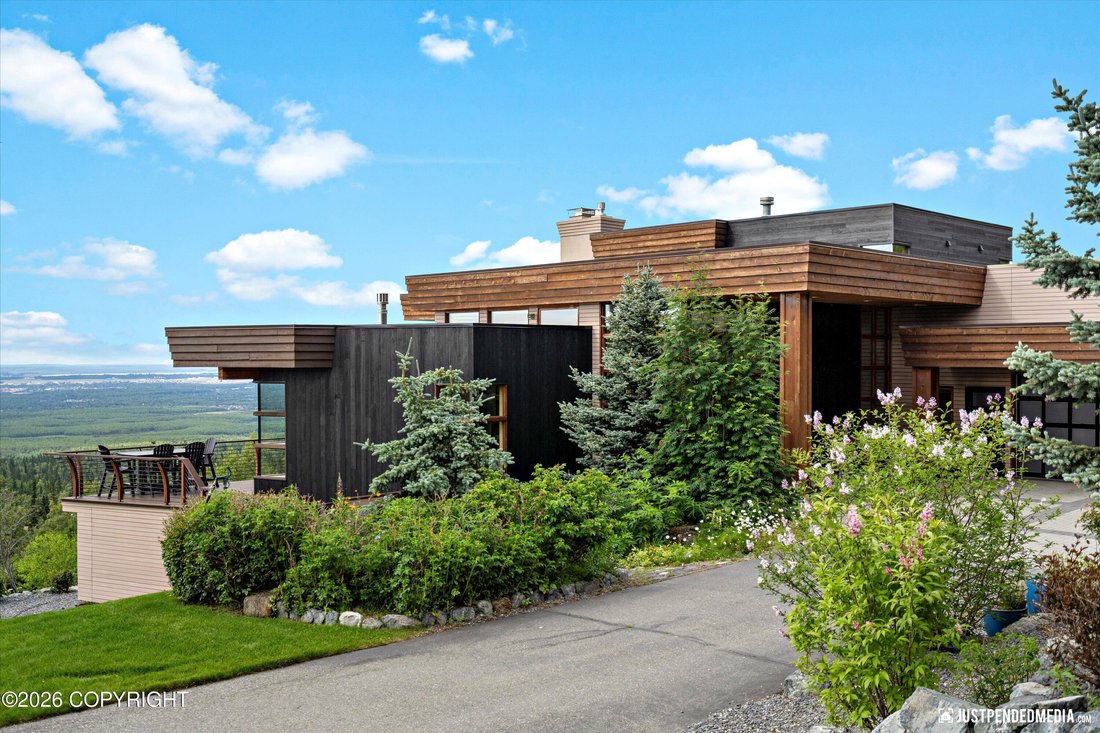 House in Anchorage, Alaska, United States 2 - 18175473