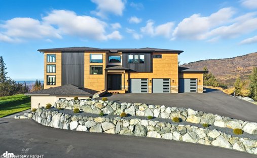 House in Anchorage, Alaska, United States 1