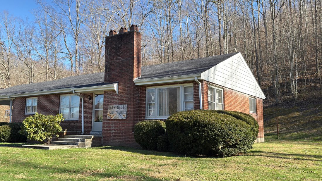 House in McKee, Kentucky, United States 3 - 18176693